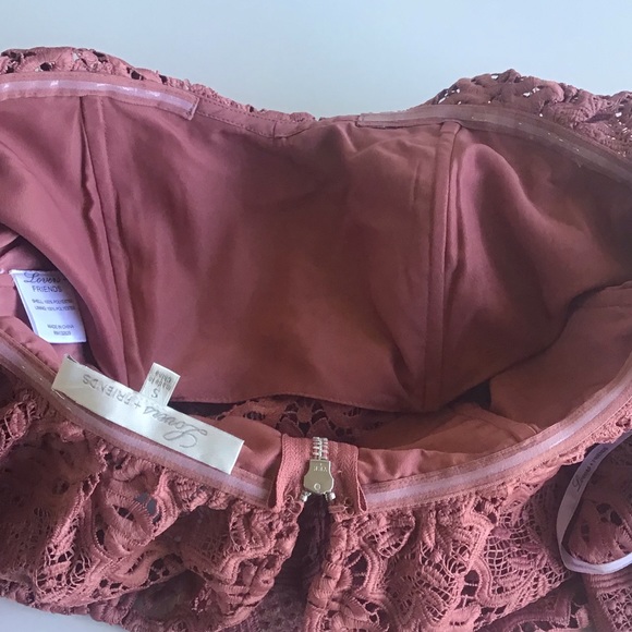 Lovers + Friends Life’s a beach lace off shoulder - Picture 9 of 16